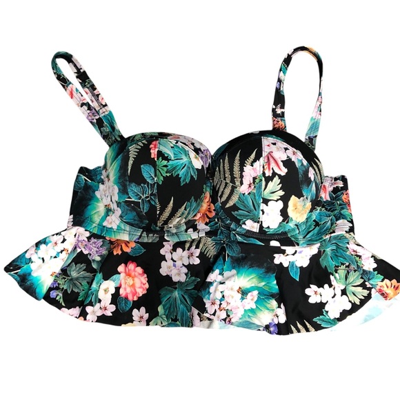 Torrid Tropical‎ Peplum Padded Tankini Top - Picture 4 of 7